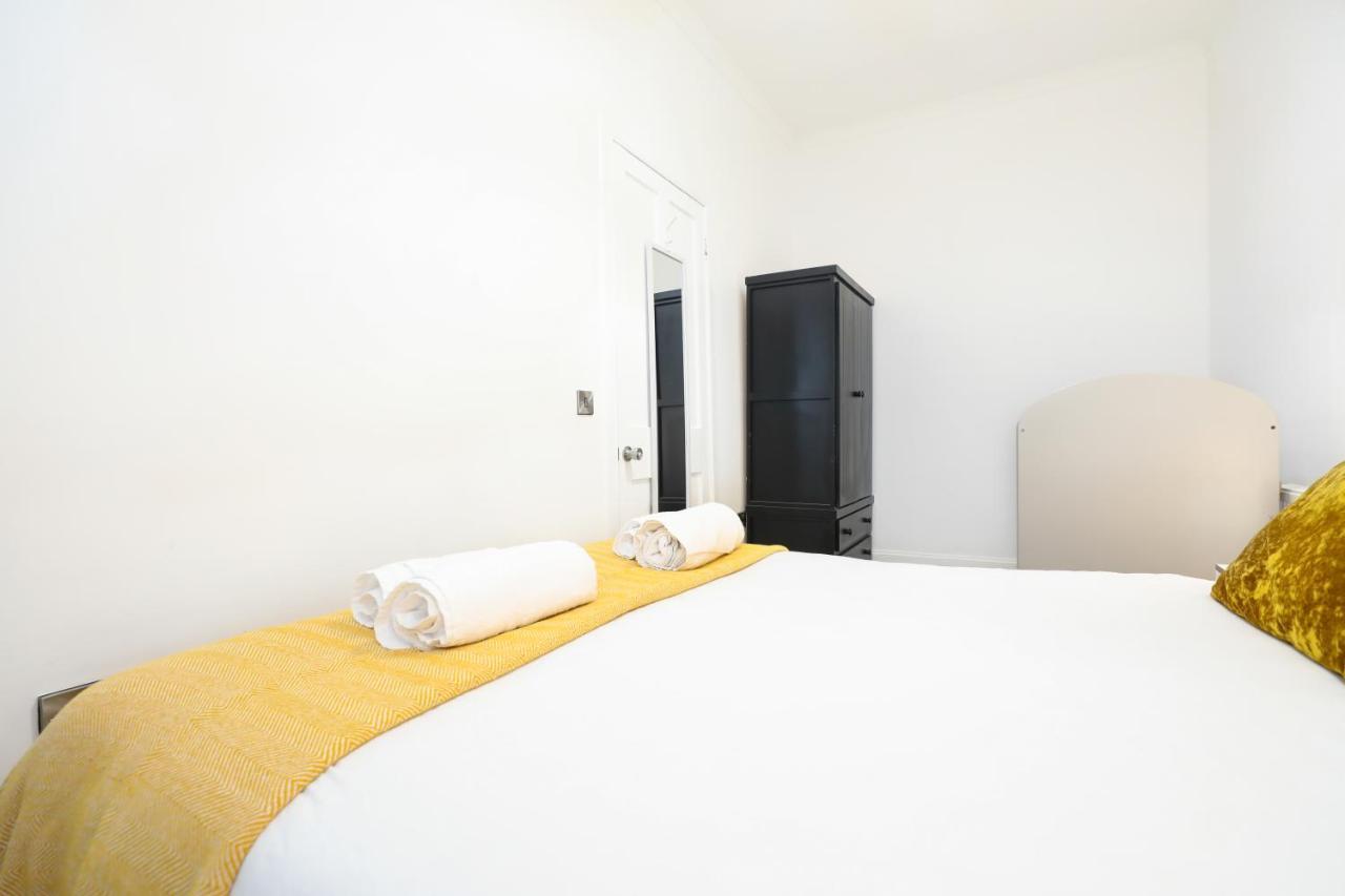 Stunning Modern 3 Bedroom Apartment Edynburg Zewnętrze zdjęcie